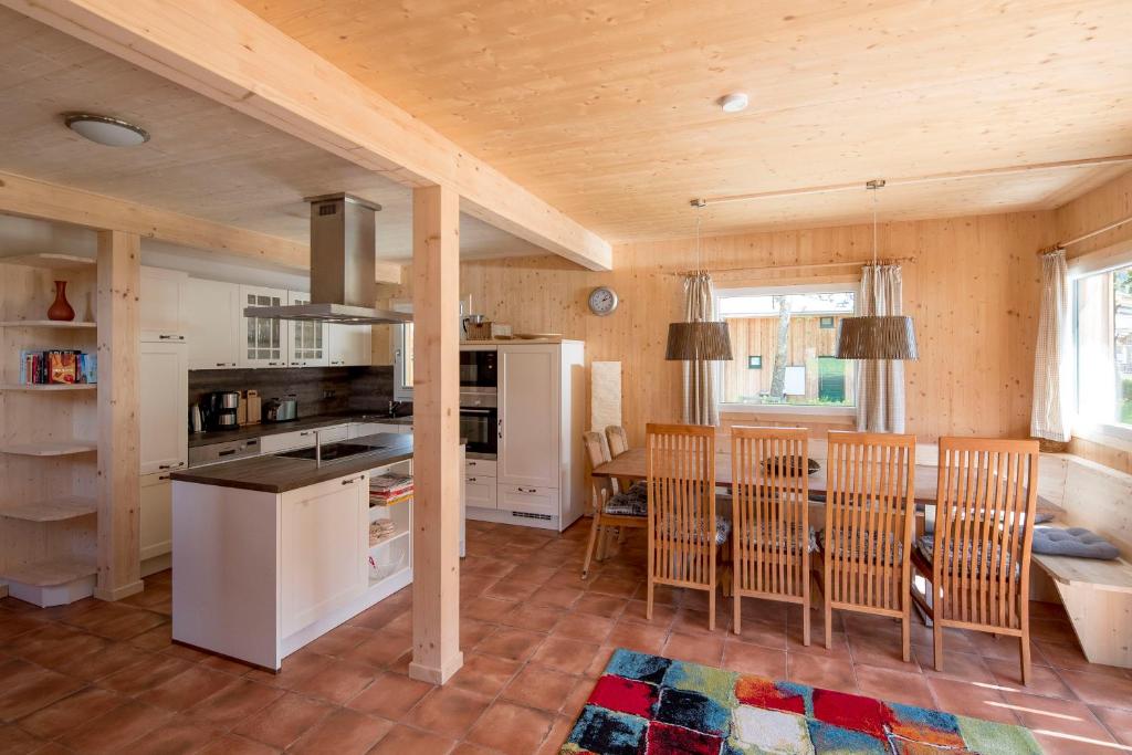 Kuchyňa alebo kuchynka v ubytovaní Kreischberg Chalets by ALPS RESORTS