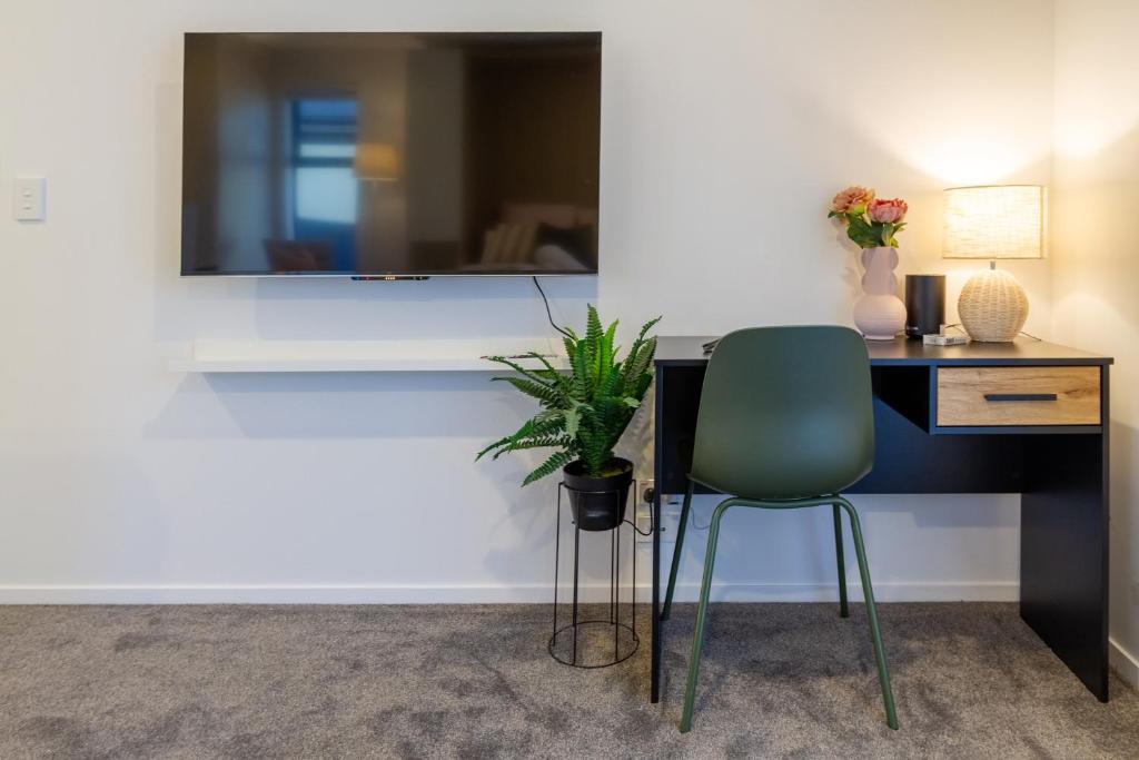 Luxury Studio With Balcony - Close to Supermarket - Resim 11