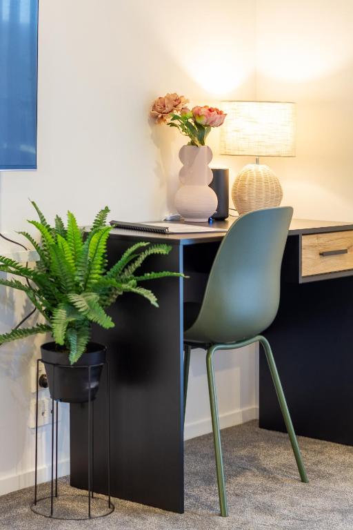 Luxury Studio With Balcony - Close to Supermarket - Resim 10