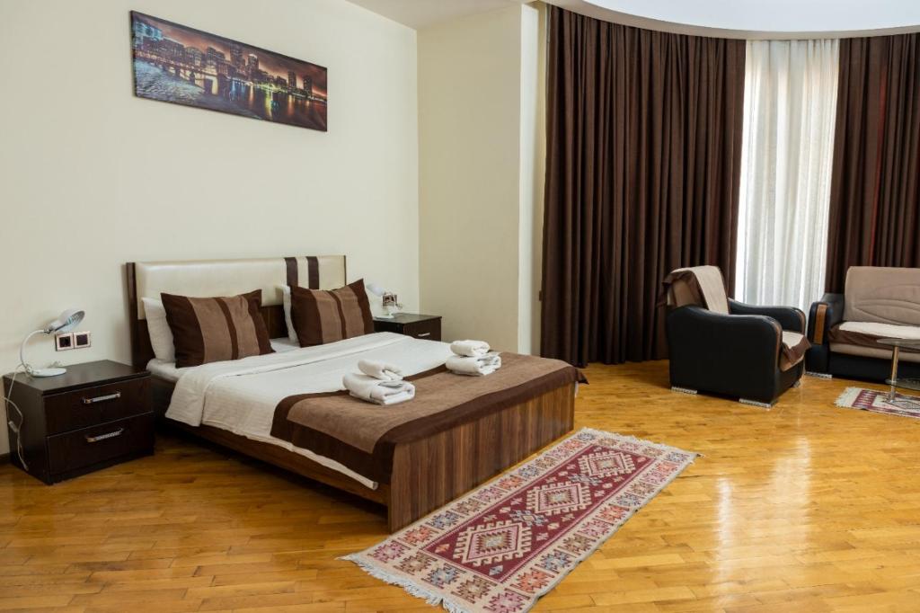 Green City Hotel در باکو