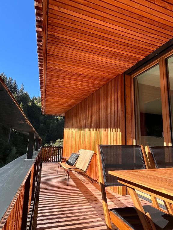 Balkón nebo terasa v ubytování Ferienwohnung Stenna SELVA direkt bei Bergbahnen Skipiste