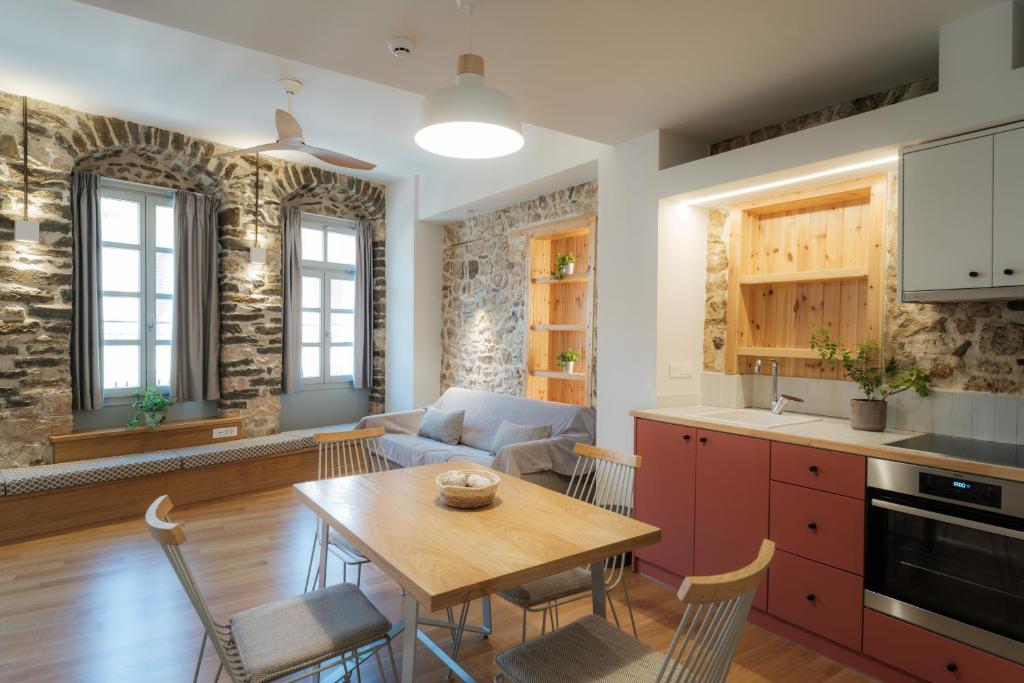 Eligia Suites - Housity