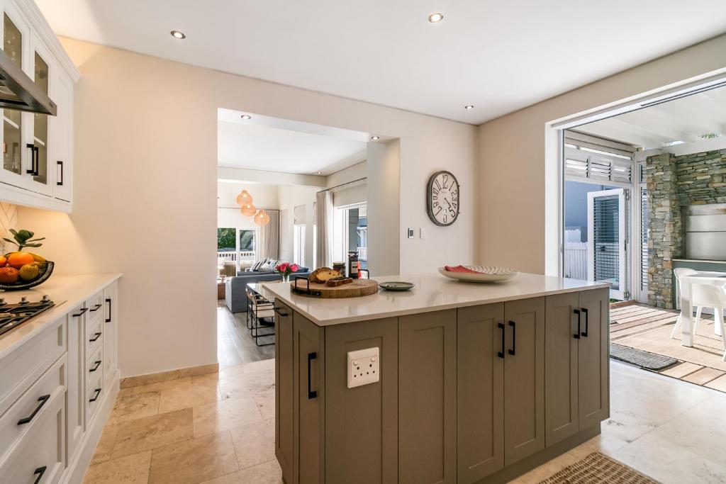 Turbine Villa - Image 34