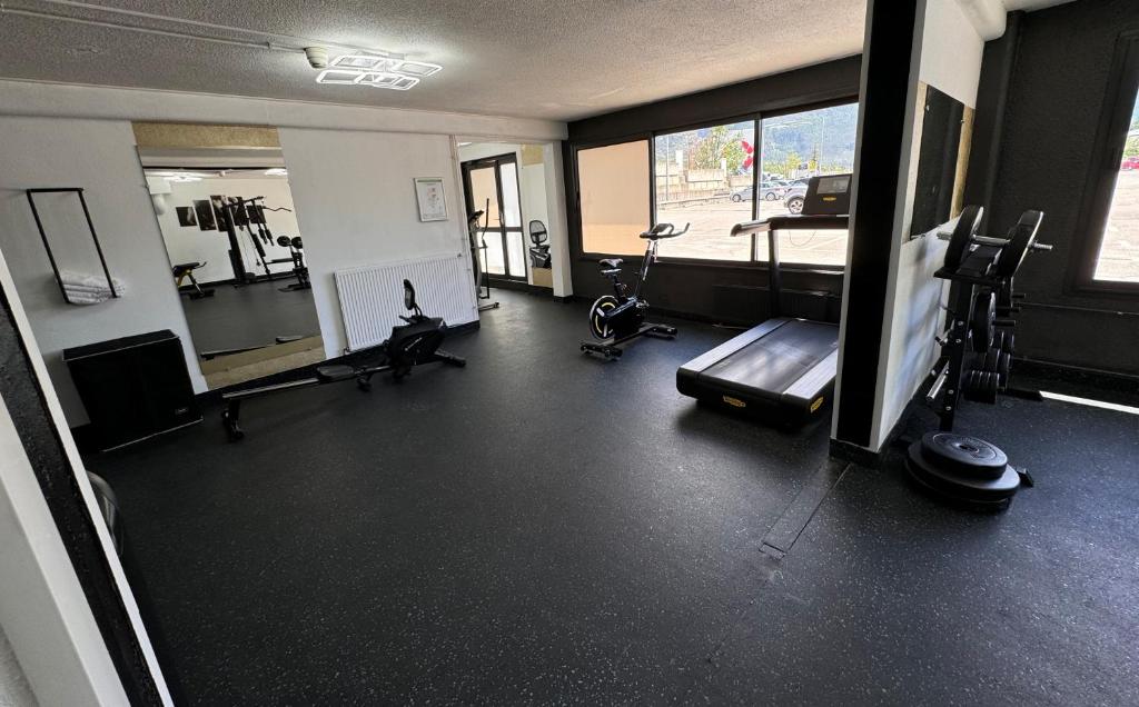Fitness centrum a/nebo fitness zařízení v ubytování Suite Home Briancon Serre Chevalier