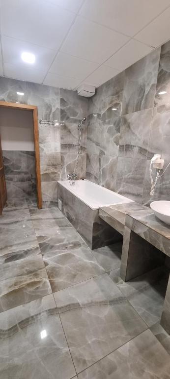 Hotel and Park Divoká Voda - Resim 19