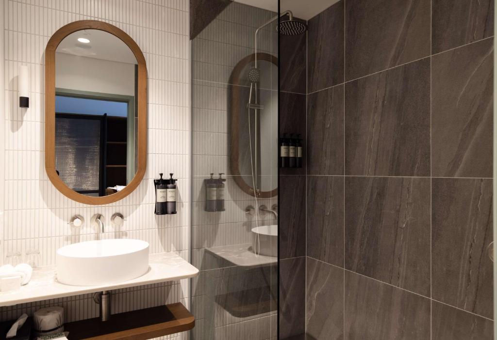 Sudima Queenstown Five Mile - Resim 34