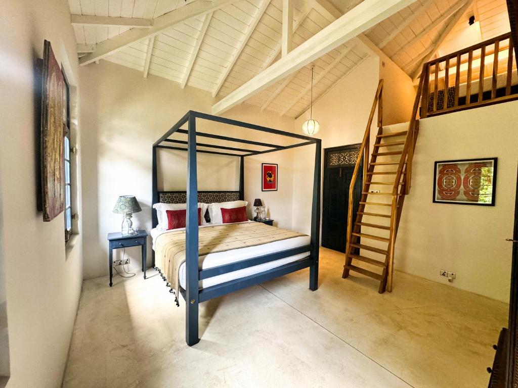 Halcyon Mawella - Triple Room