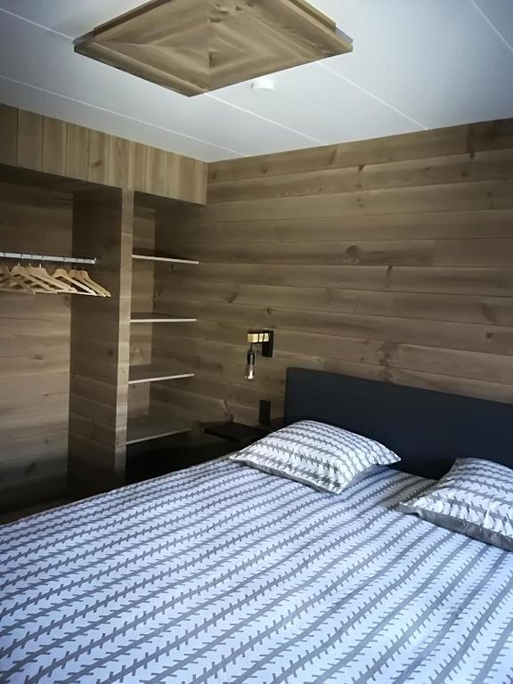 Postel nebo postele na pokoji v ubytování Bastogne Maison de vacances avec sauna