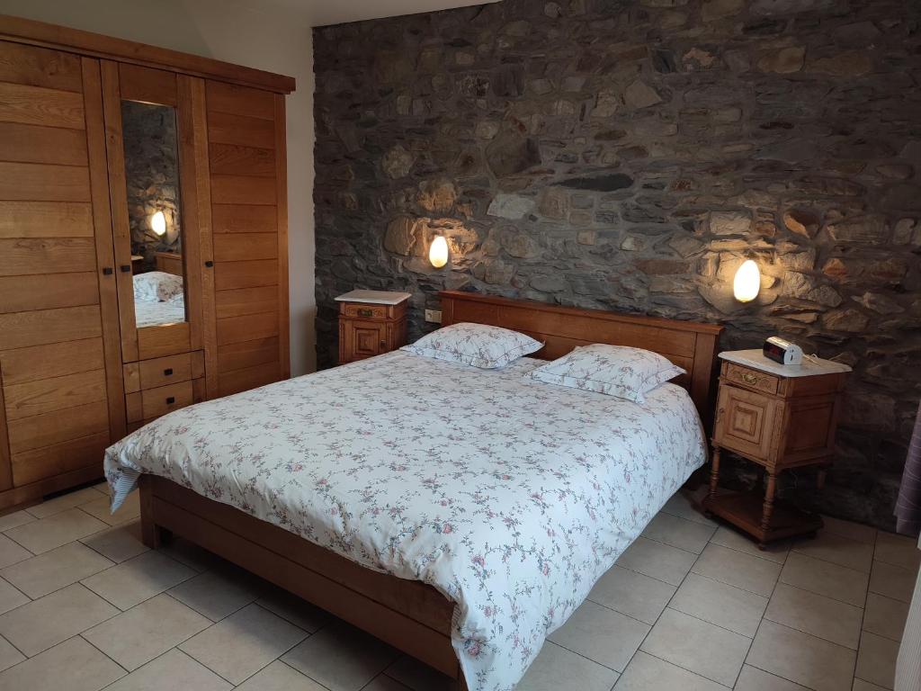 Postel nebo postele na pokoji v ubytování Bastogne Maison de vacances avec sauna