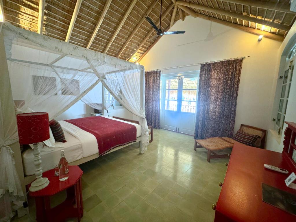 Halcyon Mawella - Deluxe Room With Balcony
