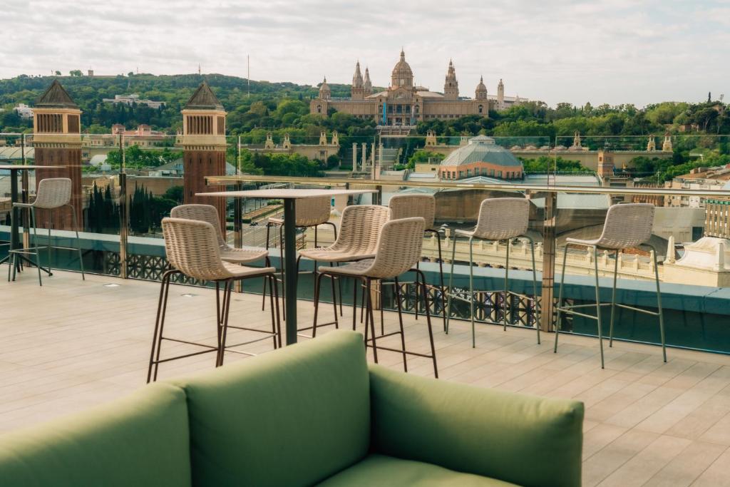 Catalonia Barcelona Plaza - Resim 31