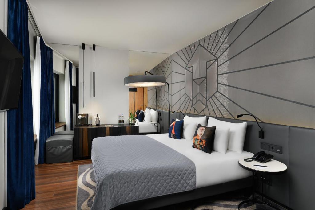 Hotel Clark Budapest - Adults Only - Superior Double Room With Danube View