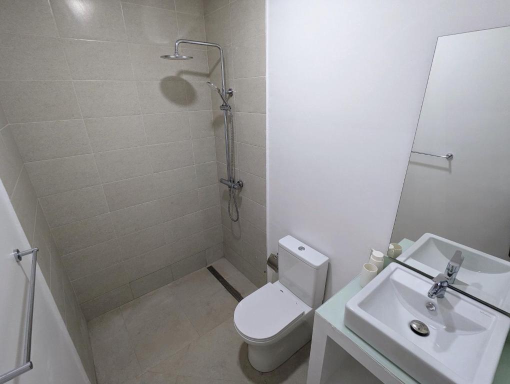Koupelna v ubytování Tarrafal Bay - 1Bdr Apt - Sea view -1