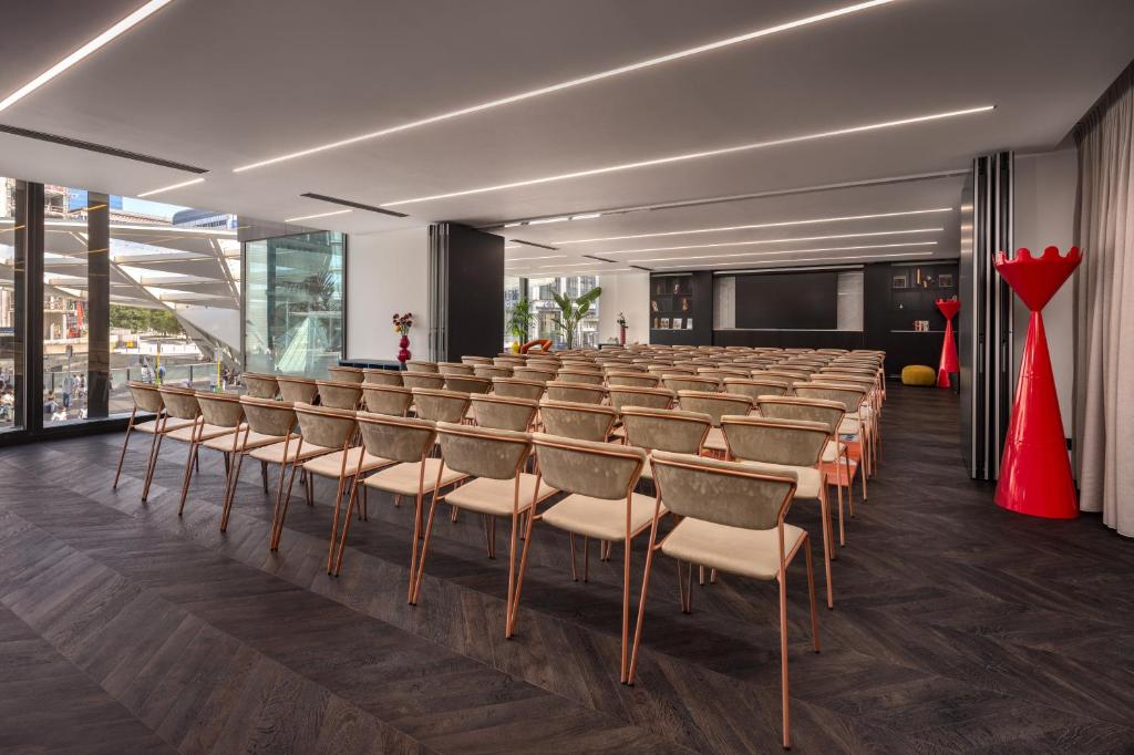 Cardo Brussels, Autograph Collection - Resim 33