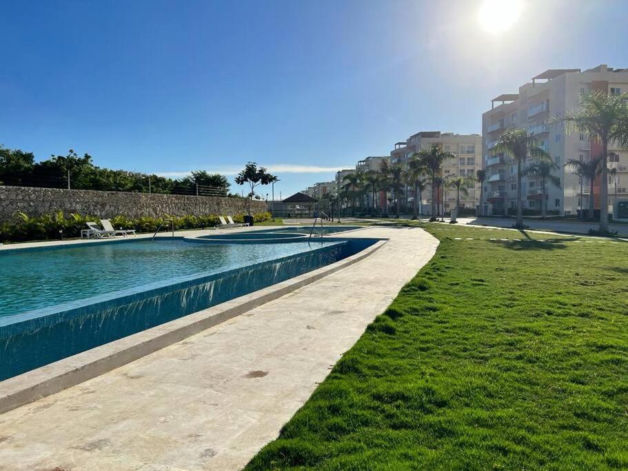 Kolam renang di atau dekat dengan Pool Side Punta Cana