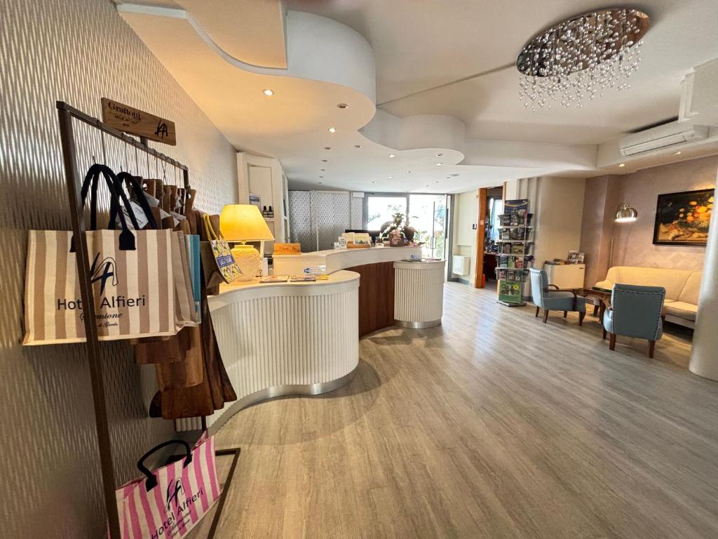 Hotel Alfieriにあるシーティングエリア