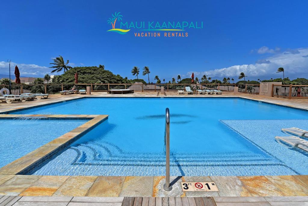 Bazén v ubytování Maui Eldorado Condo G201 nebo v jeho okolí