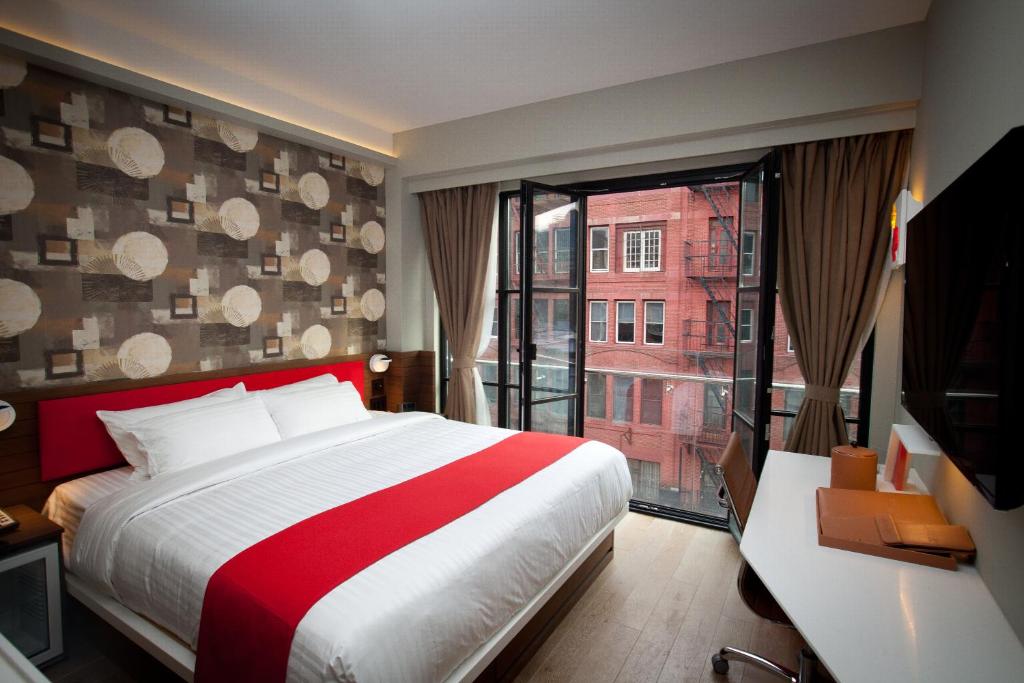 NobleDEN Hotel photo