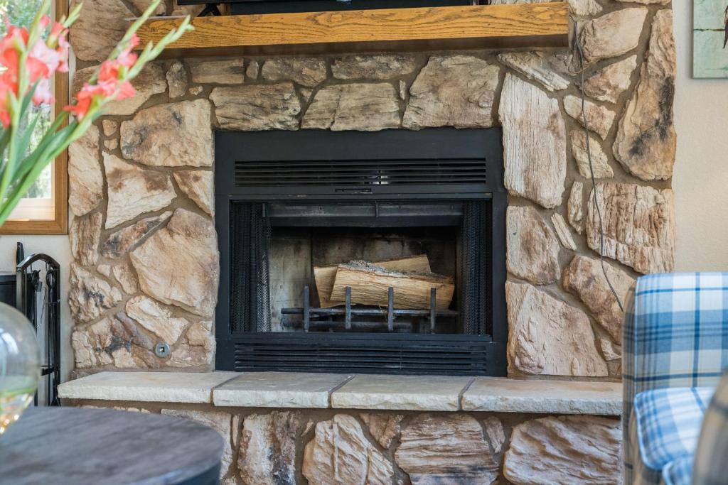 Fotografie z fotogalerie ubytování Coastal Retreat King Beds Big Sur Cabin EVCharger v destinaci Cambria