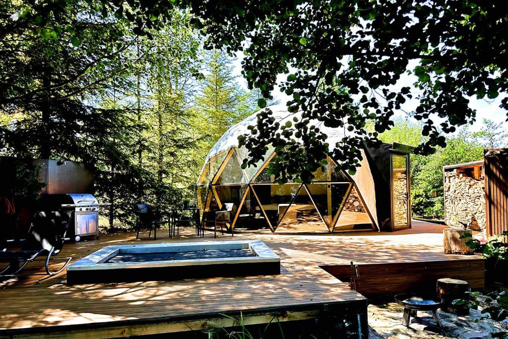 Fotografie z fotogalerie ubytování Glamping tent between two streams v Příbrami