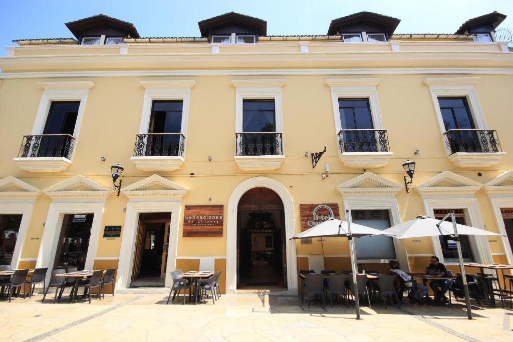 Budova, kde se hotel nachází