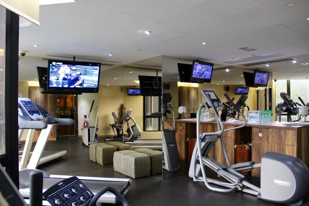 Fitness centrum a/nebo fitness zařízení v ubytování The Harbourview - Chinese YMCA of Hong Kong
