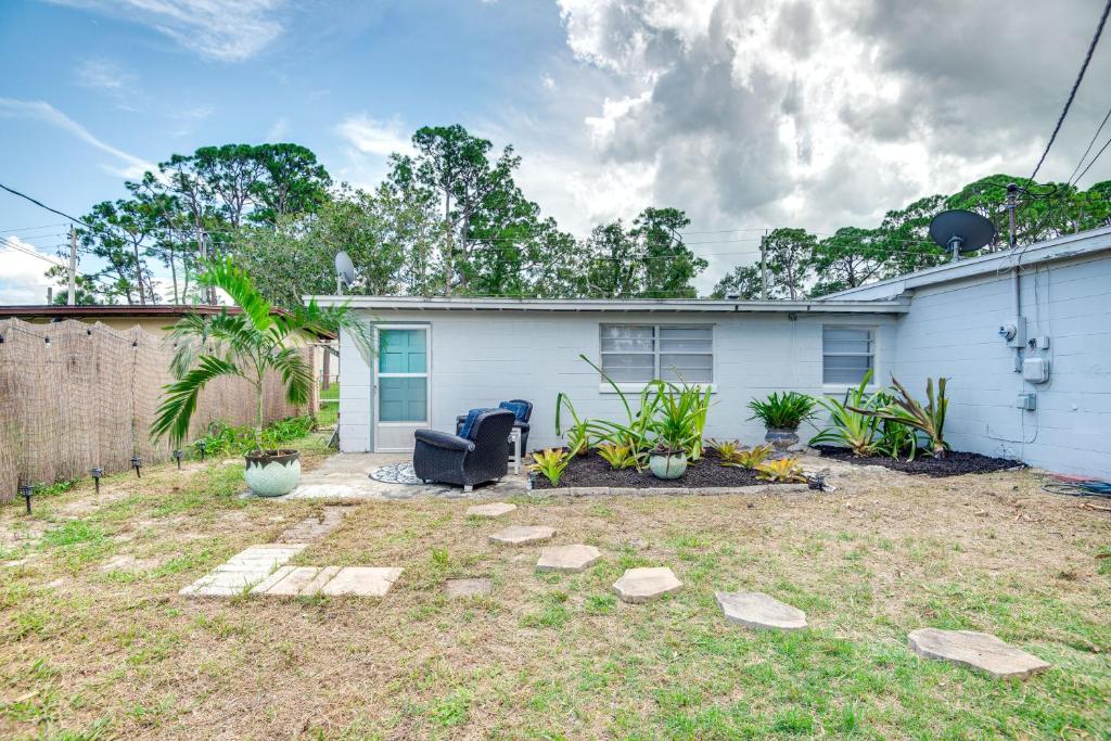 Fotografie z fotogalerie ubytování Apt 1 Mi to Riverfront in Titusville with Patio v destinaci Titusville