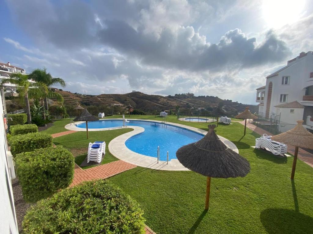 Πισίνα στο ή κοντά στο 2 bedroom apartment Sitio de Calahonda, Mijas, 4 pools!