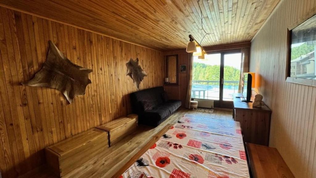 Posteľ alebo postele v izbe v ubytovaní Résidence Anges - Grand studio coin montagne sur les pistes - Balcon - Belle vue. MAE-7424