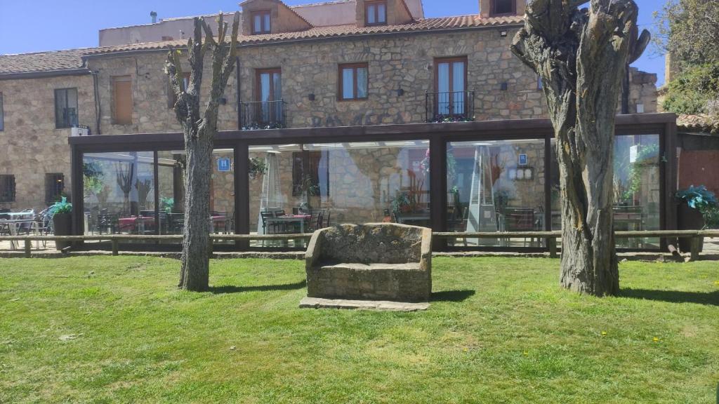 Vonkajšia záhrada v ubytovaní Hostal Bavieca