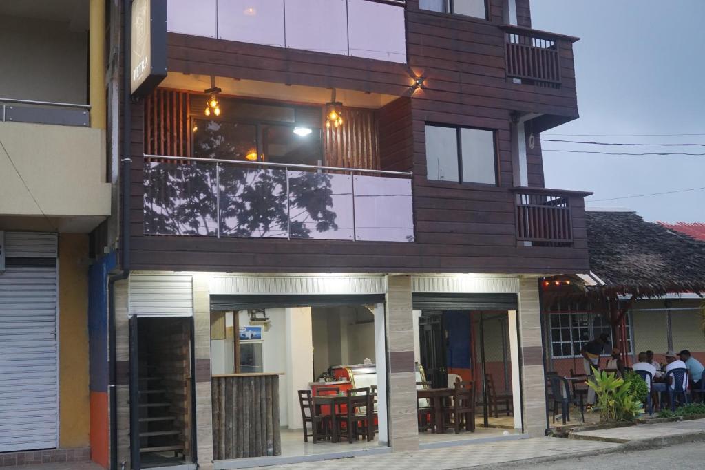 Budova, kde se hotel nachází