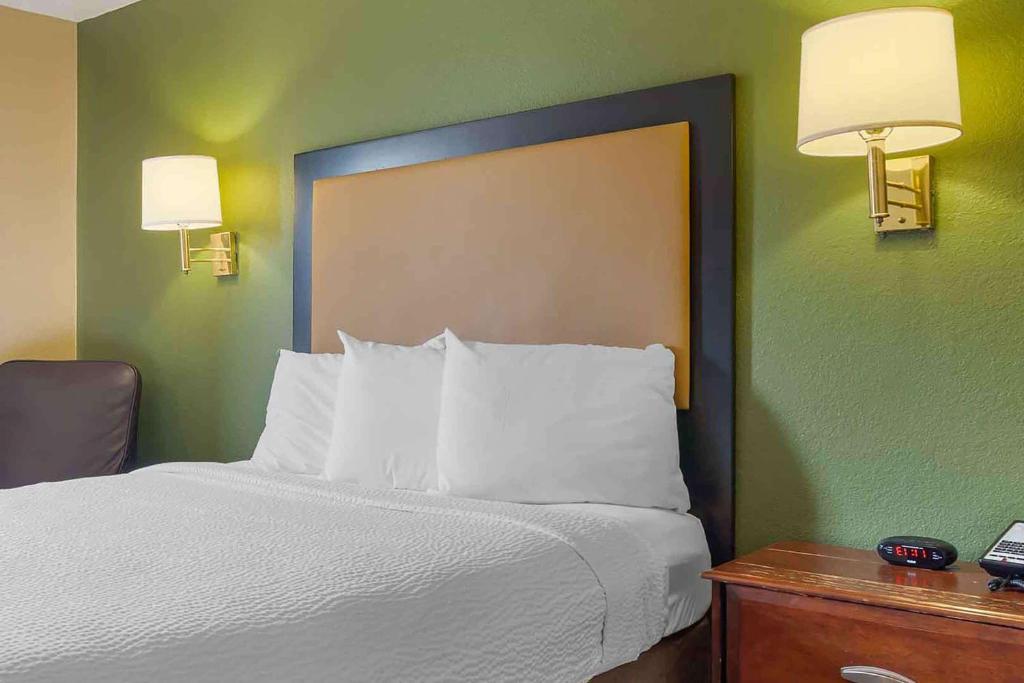 Extended Stay America Select Suites - Houston - Sugar Land - Deluxe Studio Met 1 Queensize Bed - Niet -roken