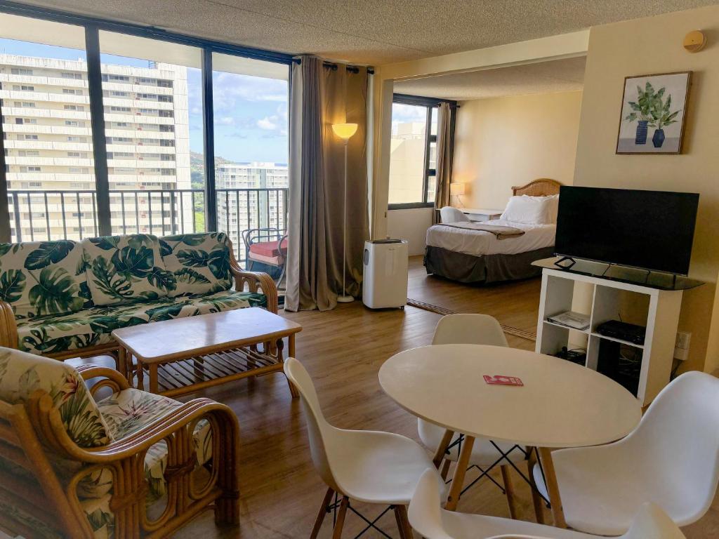 Waikiki Ba…
