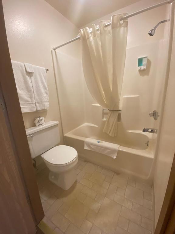 Village Inn on the Lake - Habitación King