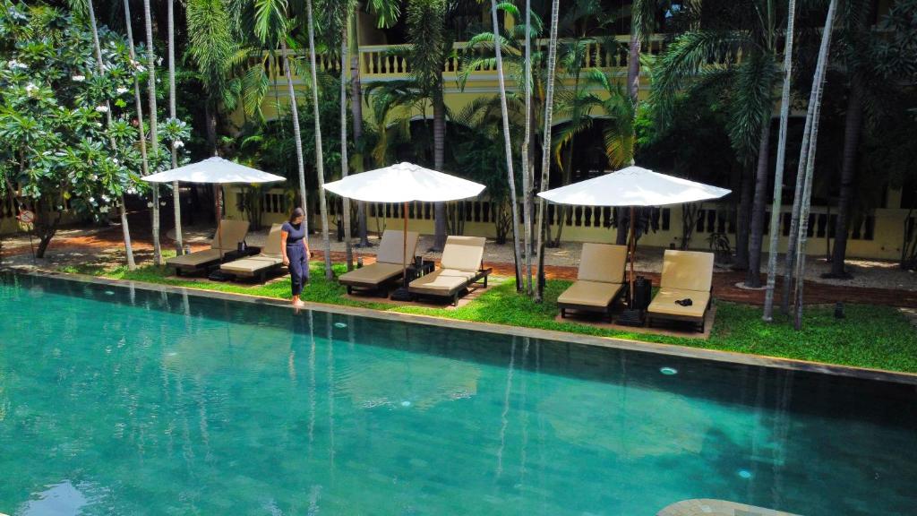 Bazén v ubytování Pavillon d'Orient Boutique Hotel nebo v jeho okolí