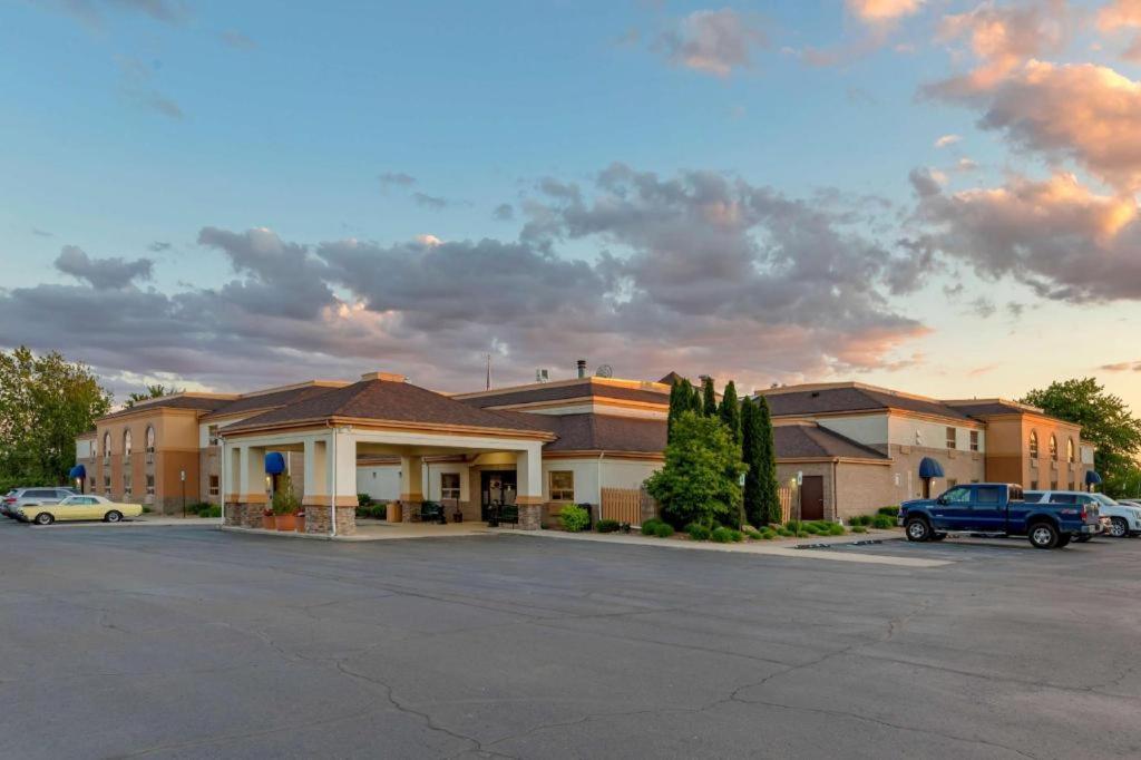 Gambar di galeri bagi Best Western Davison Inn di Davison