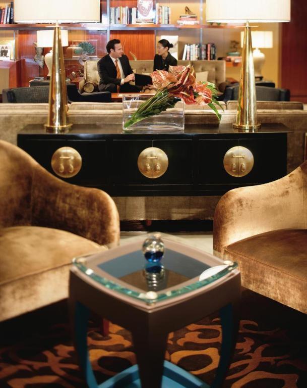 The Landmark Mandarin Oriental Hong Kong的休息区