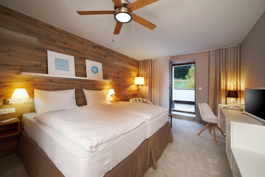 
Superior Double Room with Balcony and Forest View
