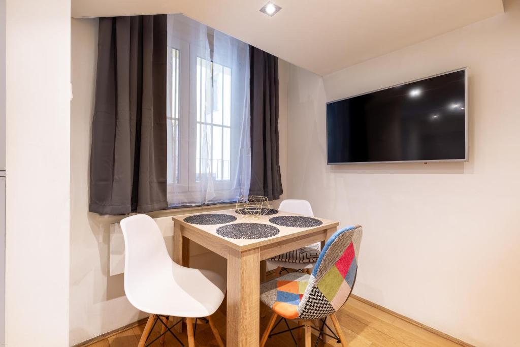 B21 Bajcsy Apartment 1065 Budapest, Bajcsy-Zsilinszky út 21. 2 emelet 7 ajto kép - 1