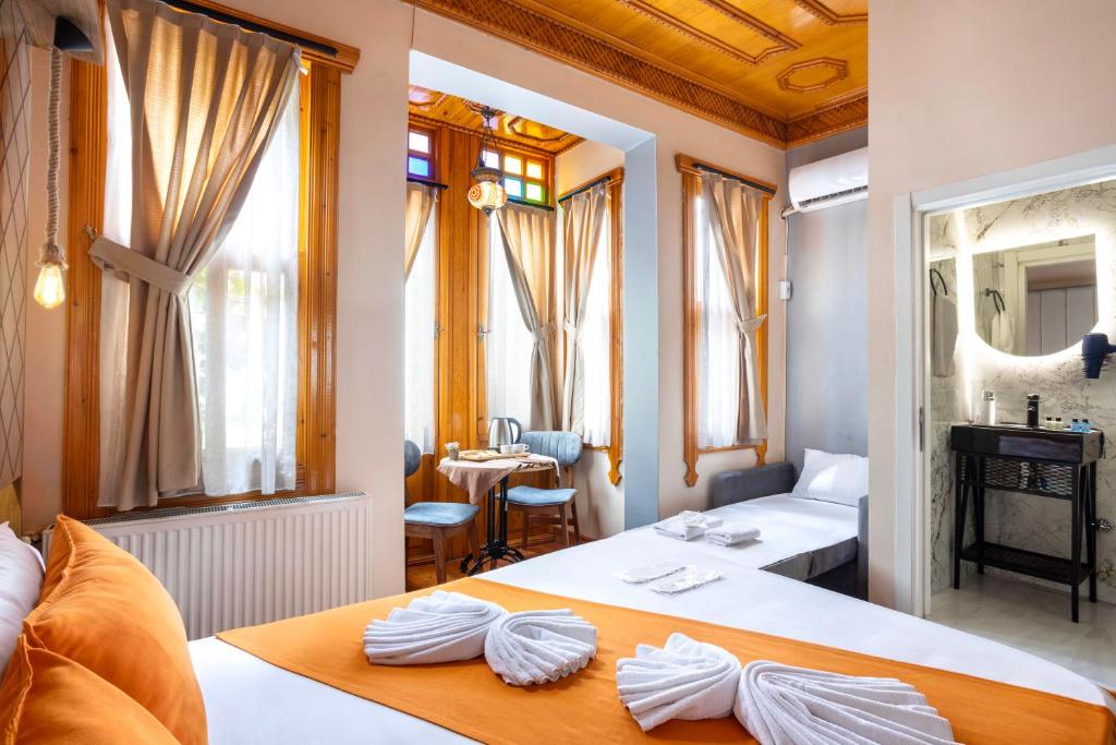 The Astra Hotel - Standaard Driekamer