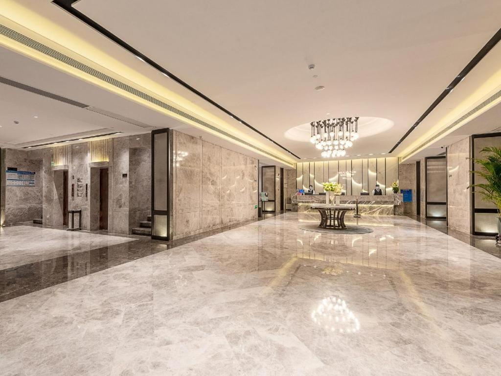 Restaurace v ubytování Overseas Chinese Hotel