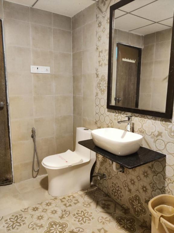 Koupelna v ubytování Van Vihar Resort