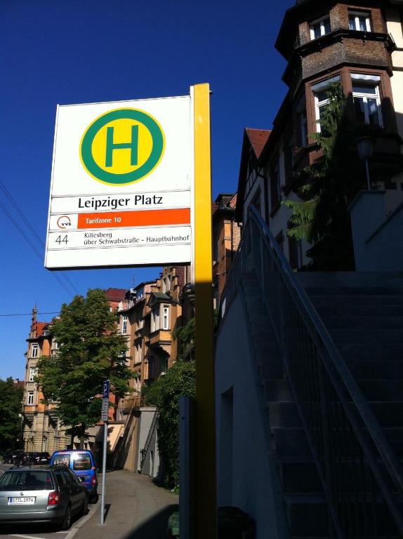 Fotografie z fotogalerie ubytování Zimmer mit Parkblick v Stuttgartu