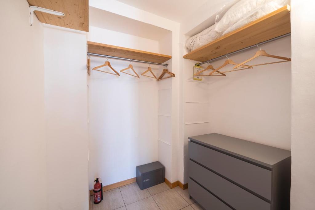 Easylife - Classic and Comfy Porta Romana Flat - Resim 13