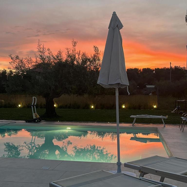 Bazén v ubytování Pool Suite - Città Bianca nebo v jeho okolí