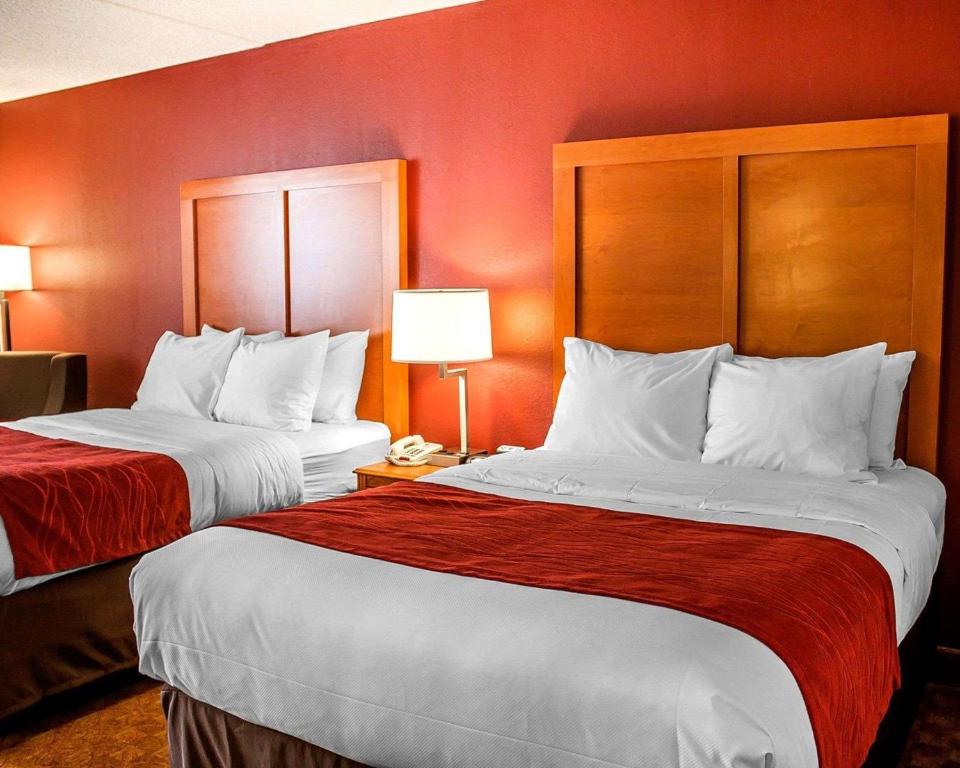 Postel nebo postele na pokoji v ubytování Quality Inn