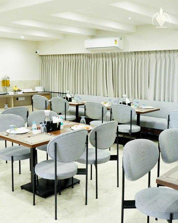 Posezení v ubytování SIVANTA by BOMBAY GROUP OF HOTELS NAGPUR