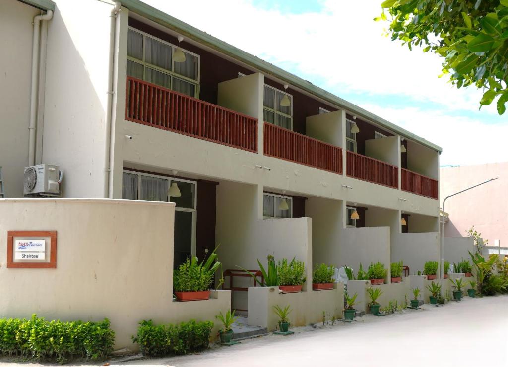 TME Retreats Dhigurah - 1