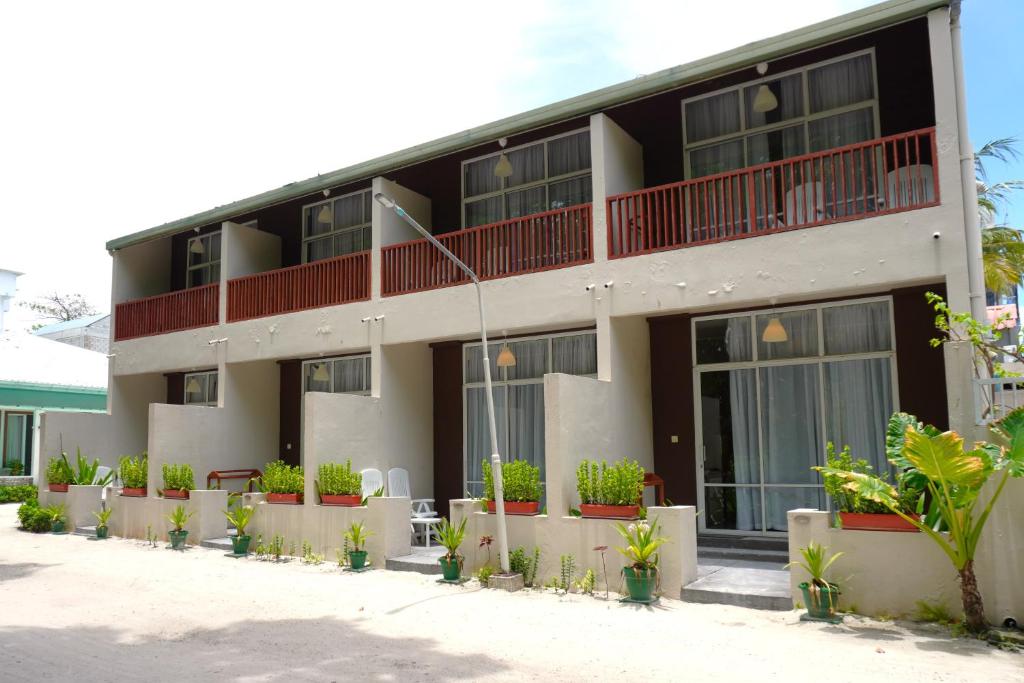 TME Retreats Dhigurah - 3