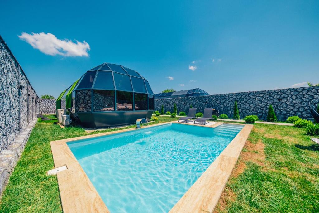 Bazén v ubytování BALİ Sapanca nebo v jeho okolí